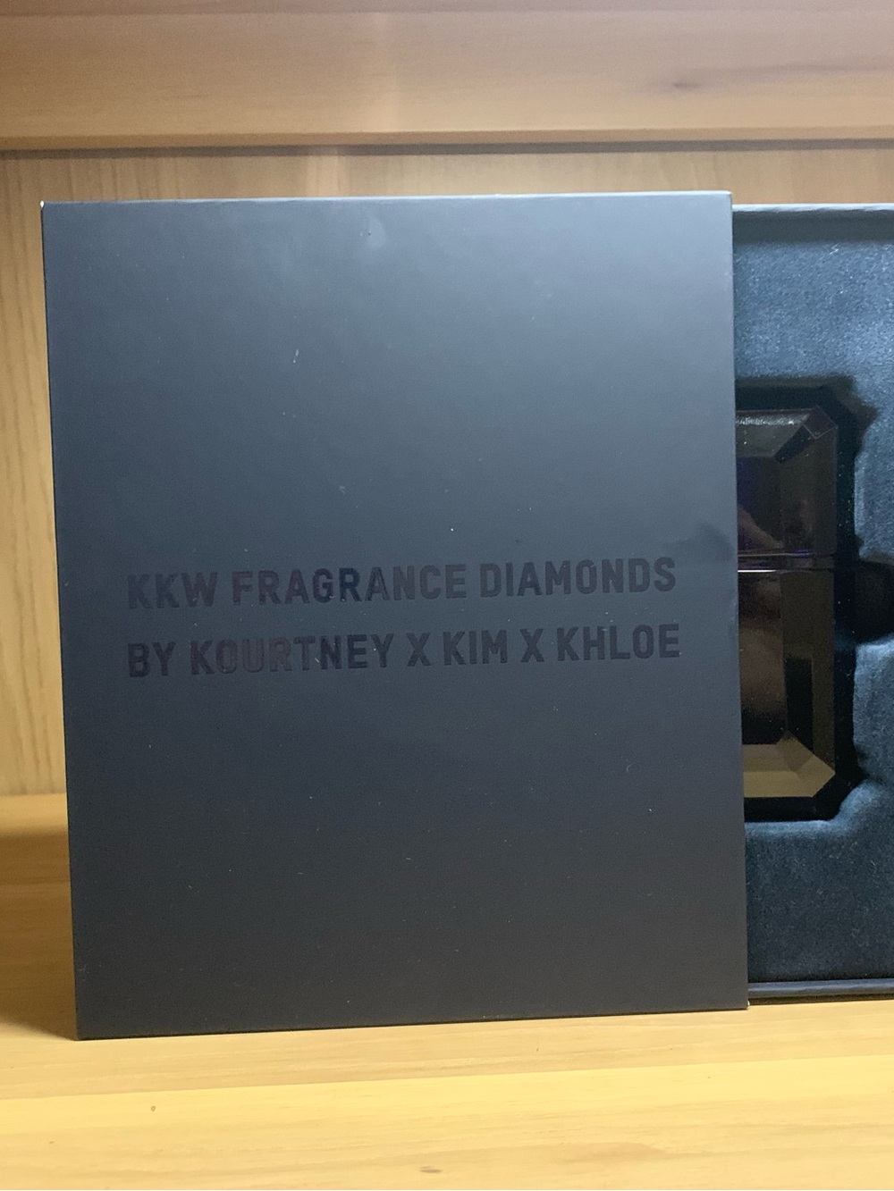 KKW Fragrance Sapphire Diamond ( Khloe)